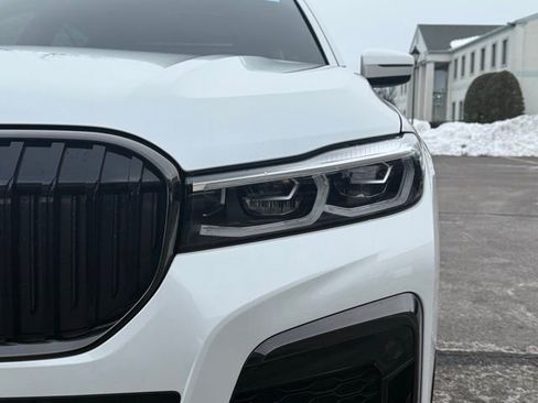 Used 2022 BMW 750i xDrive w/ Autobahn Package image 14