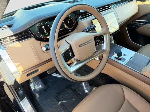 New 2026 Land Rover Range Rover SE image 26