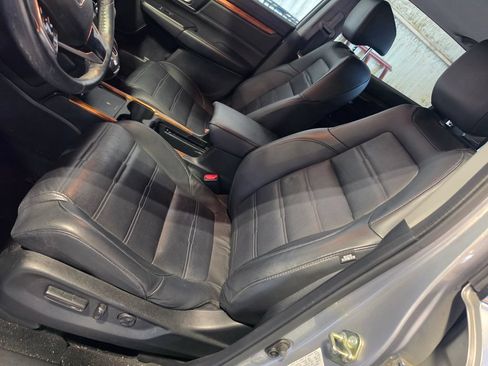 Used 2020 Honda CR-V Touring image 6