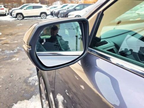 Used 2022 Honda CR-V Touring image 42