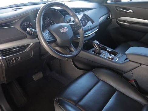 Used 2019 Cadillac XT4 Premium Luxury image 7