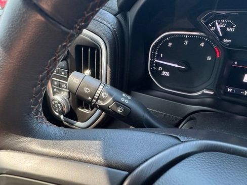 Used 2022 GMC Sierra 3500 AT4 w/ AT4 Preferred Package AWD/4WD image 28