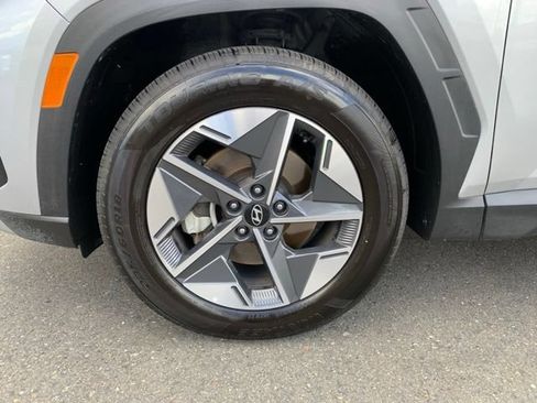 Certified 2025 Hyundai Tucson SEL FWD image 13