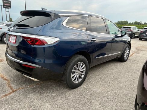 Used 2023 Buick Enclave Essence w/ LPO, Floor Liner Package FWD image 4