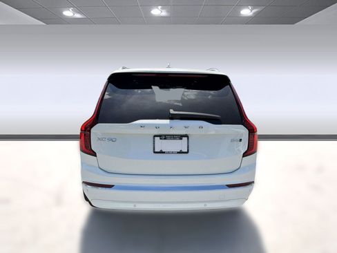 New 2026 Volvo XC90 B6 Plus w/ Protection Package AWD/4WD image 10
