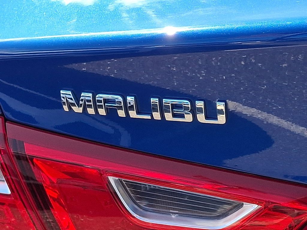 Used 2023 Chevrolet Malibu LT FWD image 16