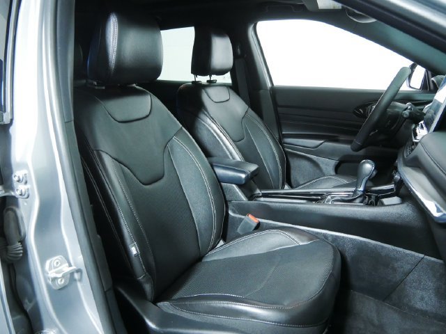 Used 2023 Jeep Compass High Altitude AWD/4WD image 13