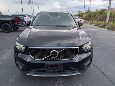 Used 2019 Volvo XC40 T5 Momentum AWD/4WD image 2