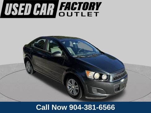 Used 2015 Chevrolet Sonic LT FWD image 1