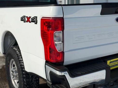 Used 2022 Ford F350 XL w/ Power Equipment Group image 9