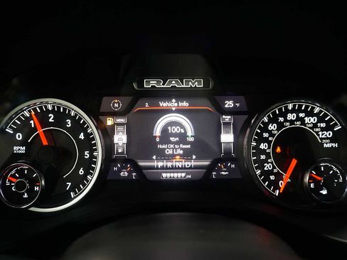 Used 2024 RAM 1500 Laramie image 28