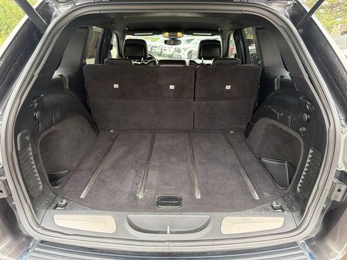 Used 2017 Jeep Grand Cherokee Limited AWD/4WD image 18