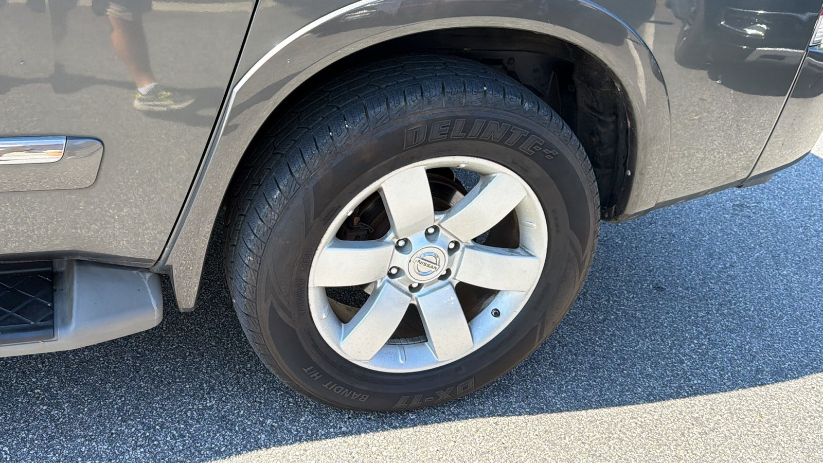 Used 2010 Nissan Armada Titanium AWD/4WD image 12