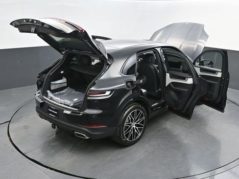 New 2026 Porsche Cayenne image 49