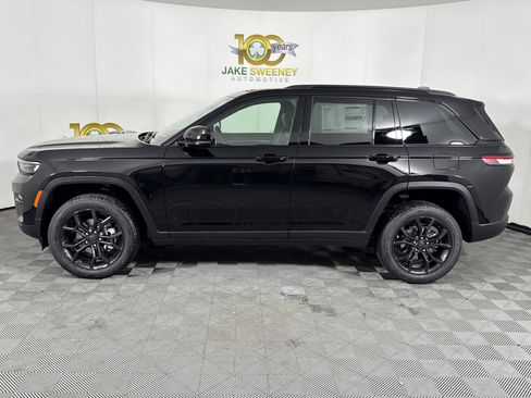 New 2025 Jeep Grand Cherokee Limited image 5