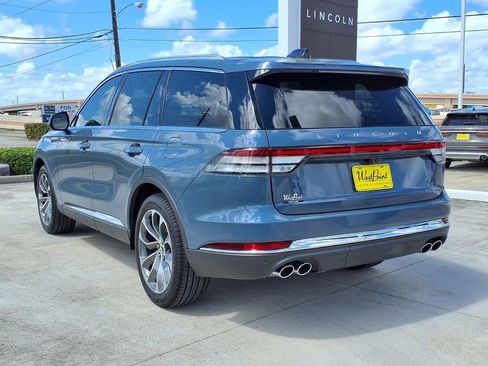 Used 2026 Lincoln Aviator 2WD image 6
