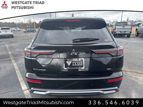 New 2026 Mitsubishi Outlander SEL image 10