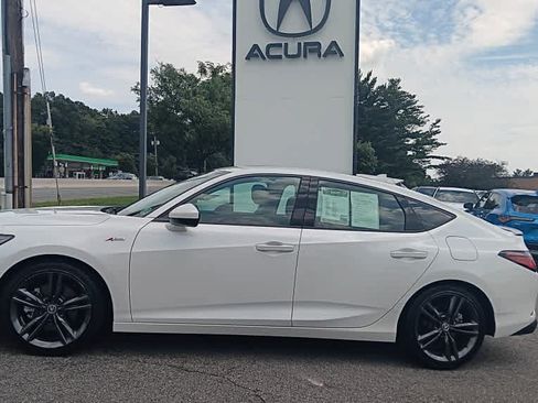 Used 2023 Acura Integra A-Spec FWD image 2