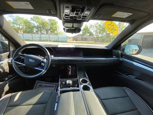 Used 2025 Cadillac Escalade Sport w/ Touring Package AWD/4WD image 15