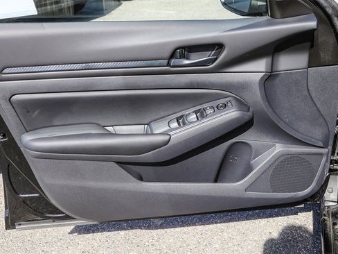 New 2025 Nissan Altima 2.5 S image 36