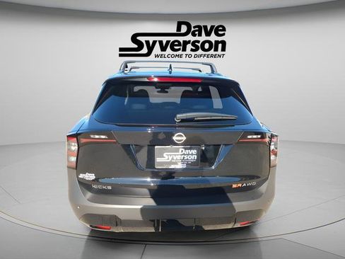 New 2026 Nissan Kicks SR w/ SR Premium Package image 3