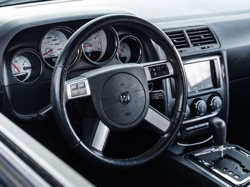 Used 2008 Dodge Challenger SRT8 image 6