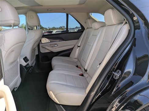 Used 2022 Mercedes-Benz GLE 350 w/ AMG Line Exterior image 16