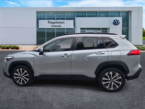Used 2022 Toyota Corolla Cross XLE FWD image 8