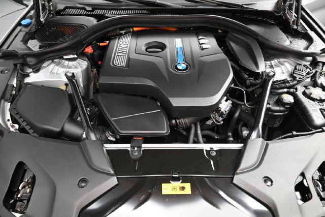 Used 2018 BMW 530e RWD image 21