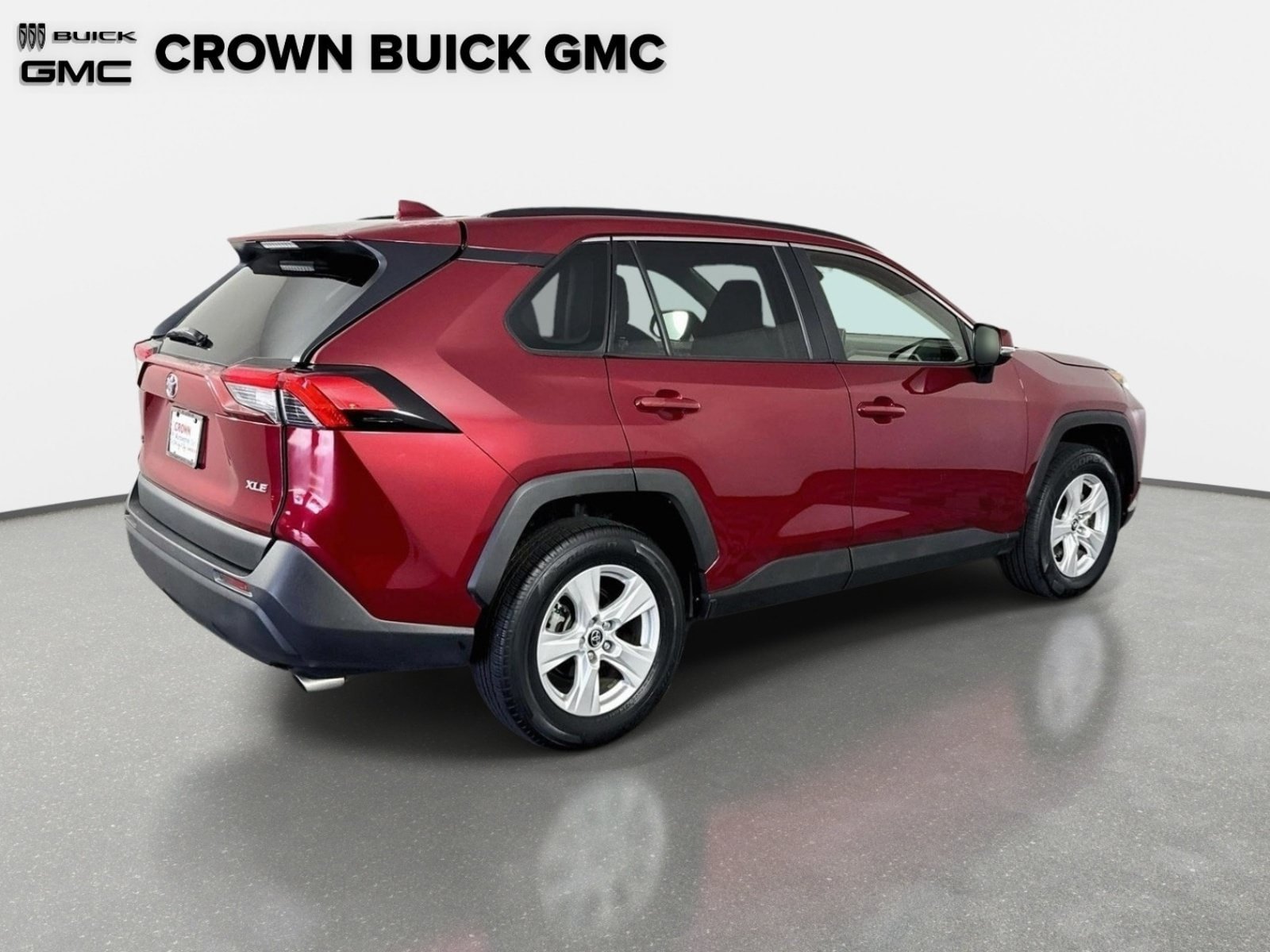 Used 2019 Toyota RAV4 XLE w/ Convenience Package FWD image 5