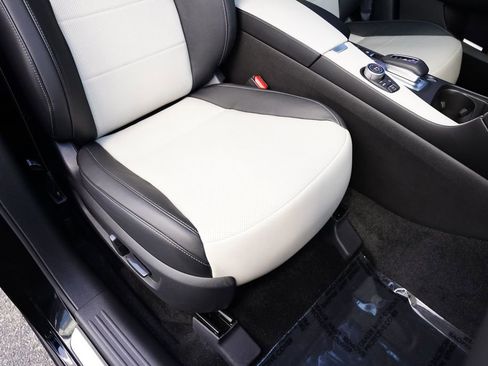 Used 2025 INFINITI QX55 Essential image 30