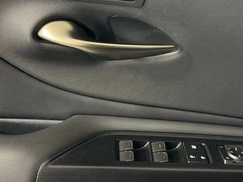 Used 2021 Lexus ES 350 w/ Premium Package FWD image 16