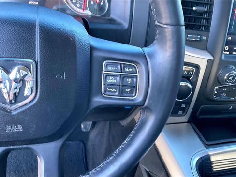 Used 2018 RAM 1500 SLT image 23