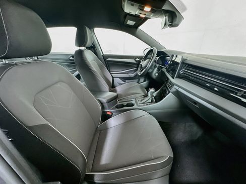 Used 2025 Volkswagen Jetta Sport FWD image 29