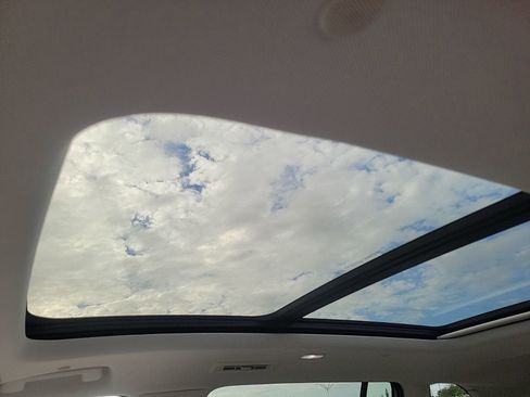 New 2026 Buick Enclave Avenir w/ Super Cruise Package FWD image 16