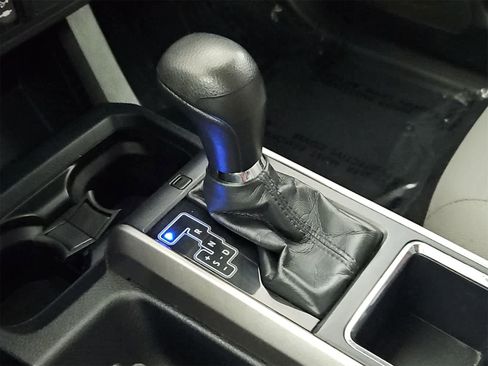 Used 2019 Toyota Tacoma SR5 image 32