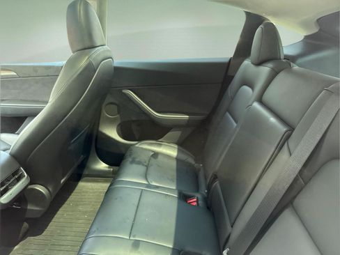 Used 2023 Tesla Model Y Long Range AWD/4WD image 5