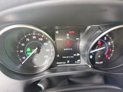 Used 2018 Jaguar F-PACE Prestige AWD/4WD image 13