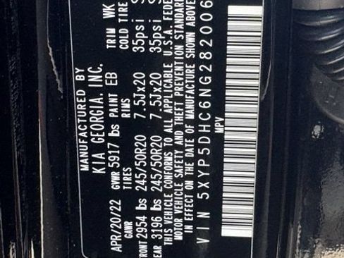 Certified 2022 Kia Telluride SX w/ Nightfall Edition Package AWD/4WD image 18