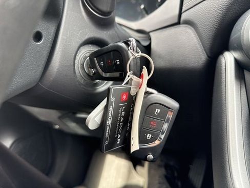 Used 2025 Toyota RAV4 LE image 27