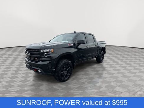 Used 2021 Chevrolet Silverado 1500 LT Trail Boss w/ Convenience Package II image 4