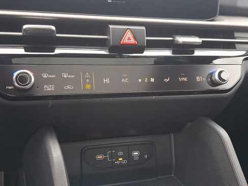 New 2026 Kia Sportage X-Line AWD/4WD image 12