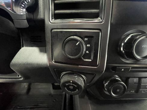 Used 2018 Ford F150 XLT w/ Equipment Group 301A Mid AWD/4WD image 18