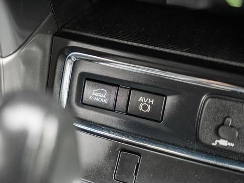 Used 2022 Subaru Ascent Limited image 27