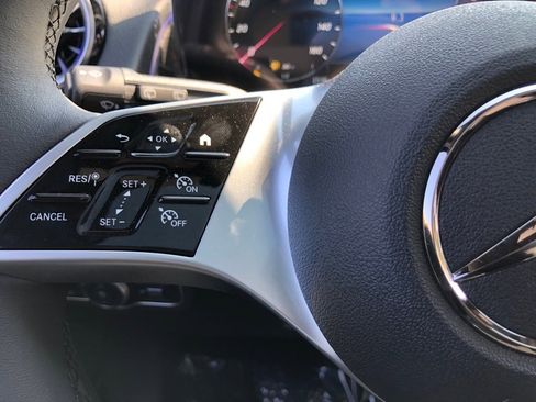 New 2026 Mercedes-Benz GLB 250 4MATIC image 22