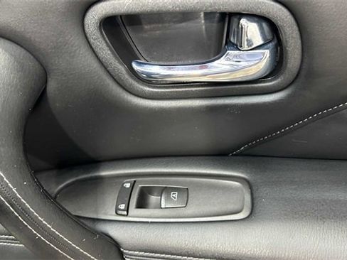 Used 2018 INFINITI QX80 2WD w/ Driver Assistance Package image 25