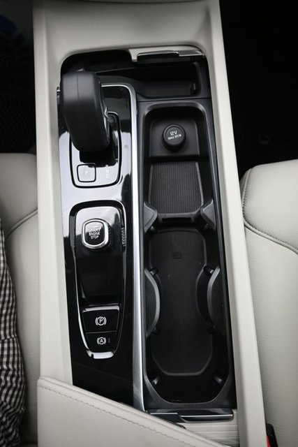 Used 2023 Volvo S60 B5 Core w/ Climate Package FWD image 12