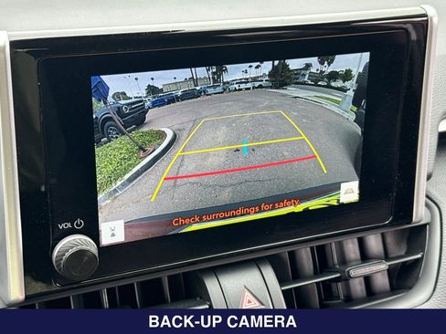 Used 2025 Toyota RAV4 LE AWD/4WD image 21