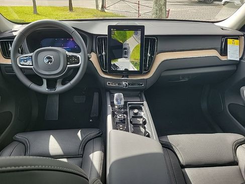 New 2026 Volvo XC60 T8 Ultra w/ Protection Package Premier AWD/4WD image 5