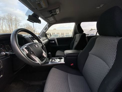 Used 2020 Toyota 4Runner SR5 image 18